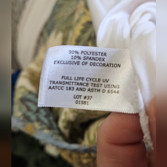 COOLIBAR Ultimate Half-Zip Rash Guard in White. Size large - Picture 10 of 12